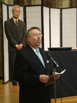 Ikebana International - Mitsugi Kikuchi - sub-Grand Master - Ottawa -  Sensei - OHARA C20080412 016